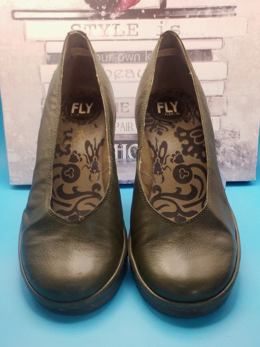 Fly London Yaz Smooth Leather Slip On Wedge Pumps Forest Green Size 9